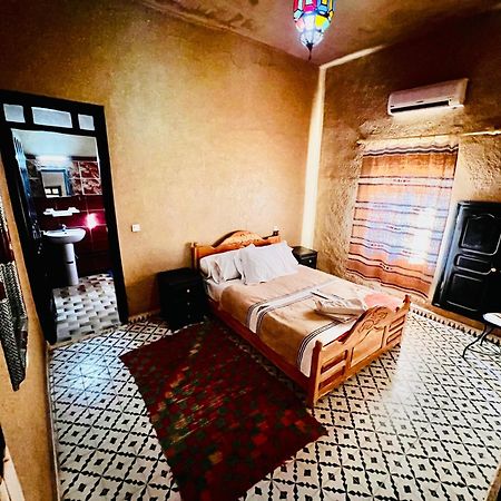 Hotel Camping Les Roses Des Dunes & Piscine Merzouga Luaran gambar