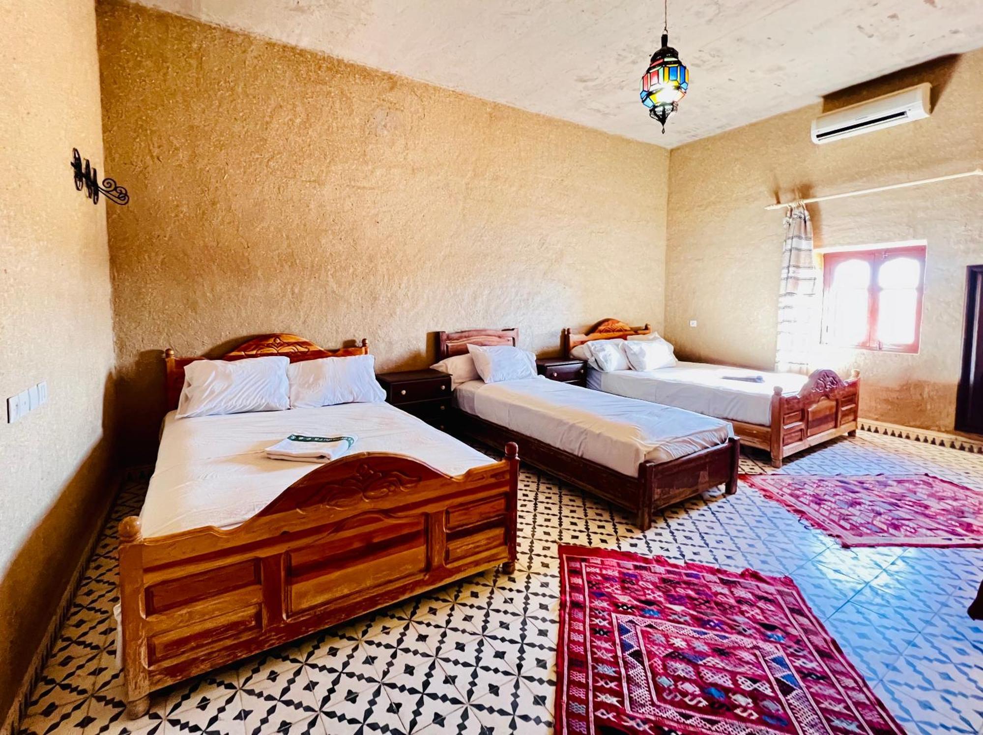 Hotel Camping Les Roses Des Dunes & Piscine Merzouga Luaran gambar