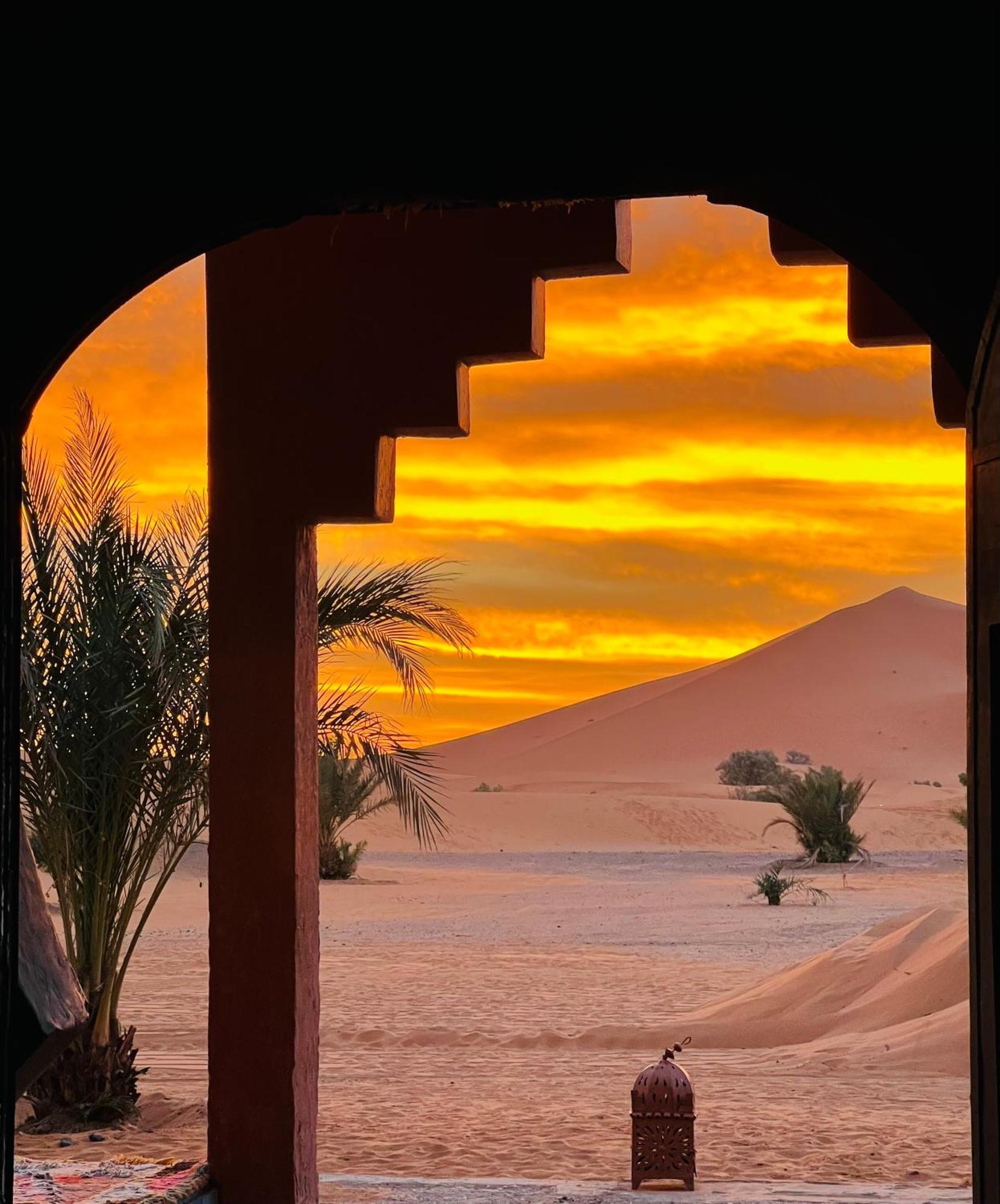 Hotel Camping Les Roses Des Dunes & Piscine Merzouga Luaran gambar