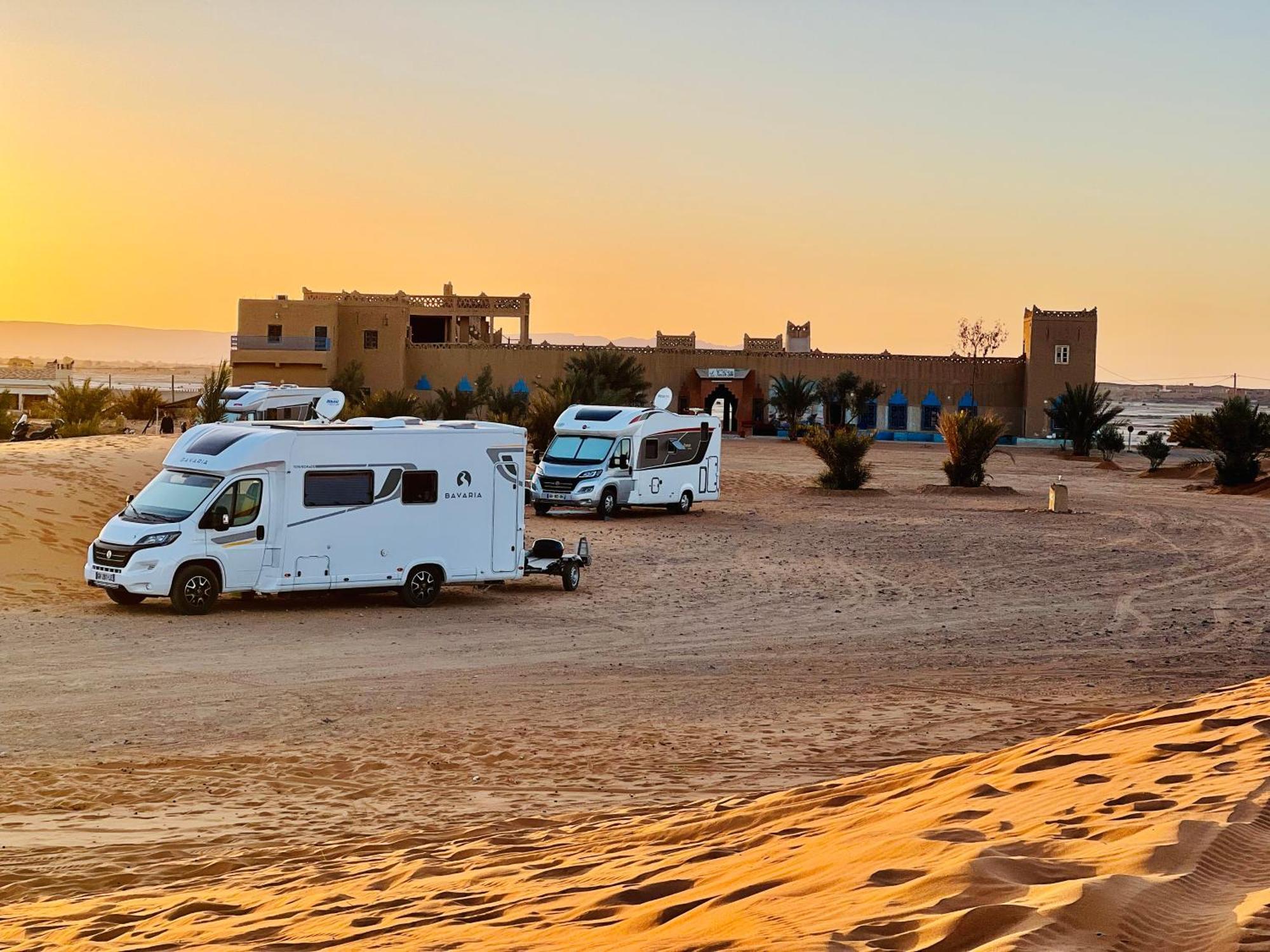 Hotel Camping Les Roses Des Dunes & Piscine Merzouga Luaran gambar
