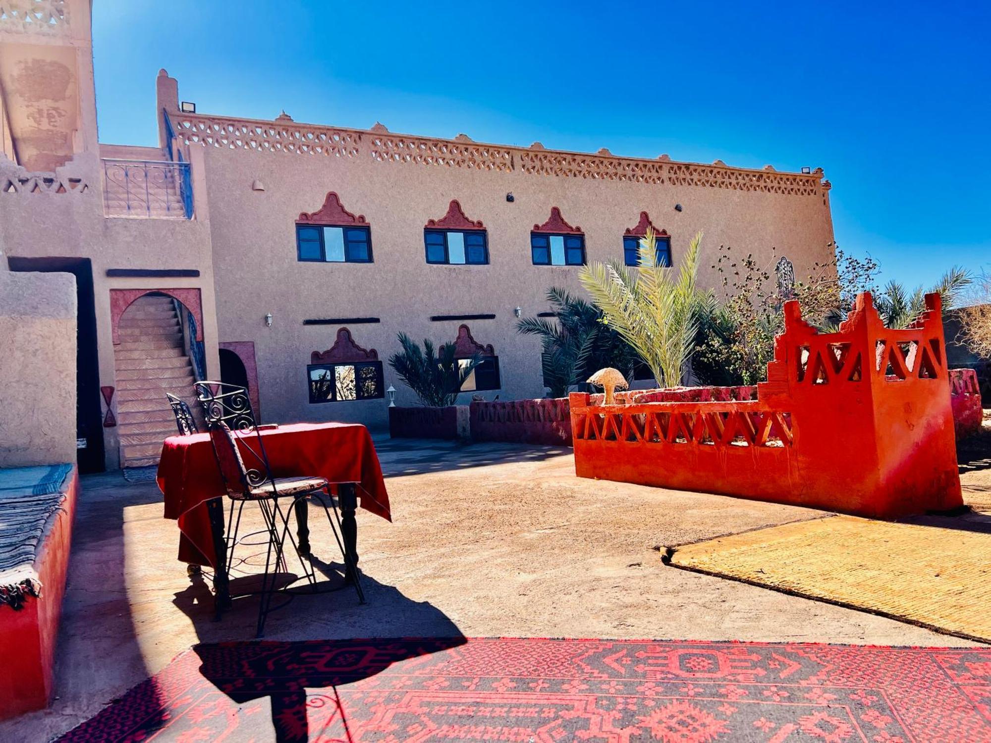 Hotel Camping Les Roses Des Dunes & Piscine Merzouga Luaran gambar