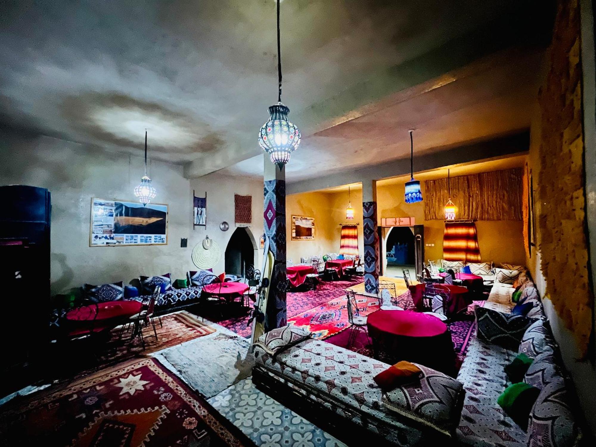 Hotel Camping Les Roses Des Dunes & Piscine Merzouga Luaran gambar