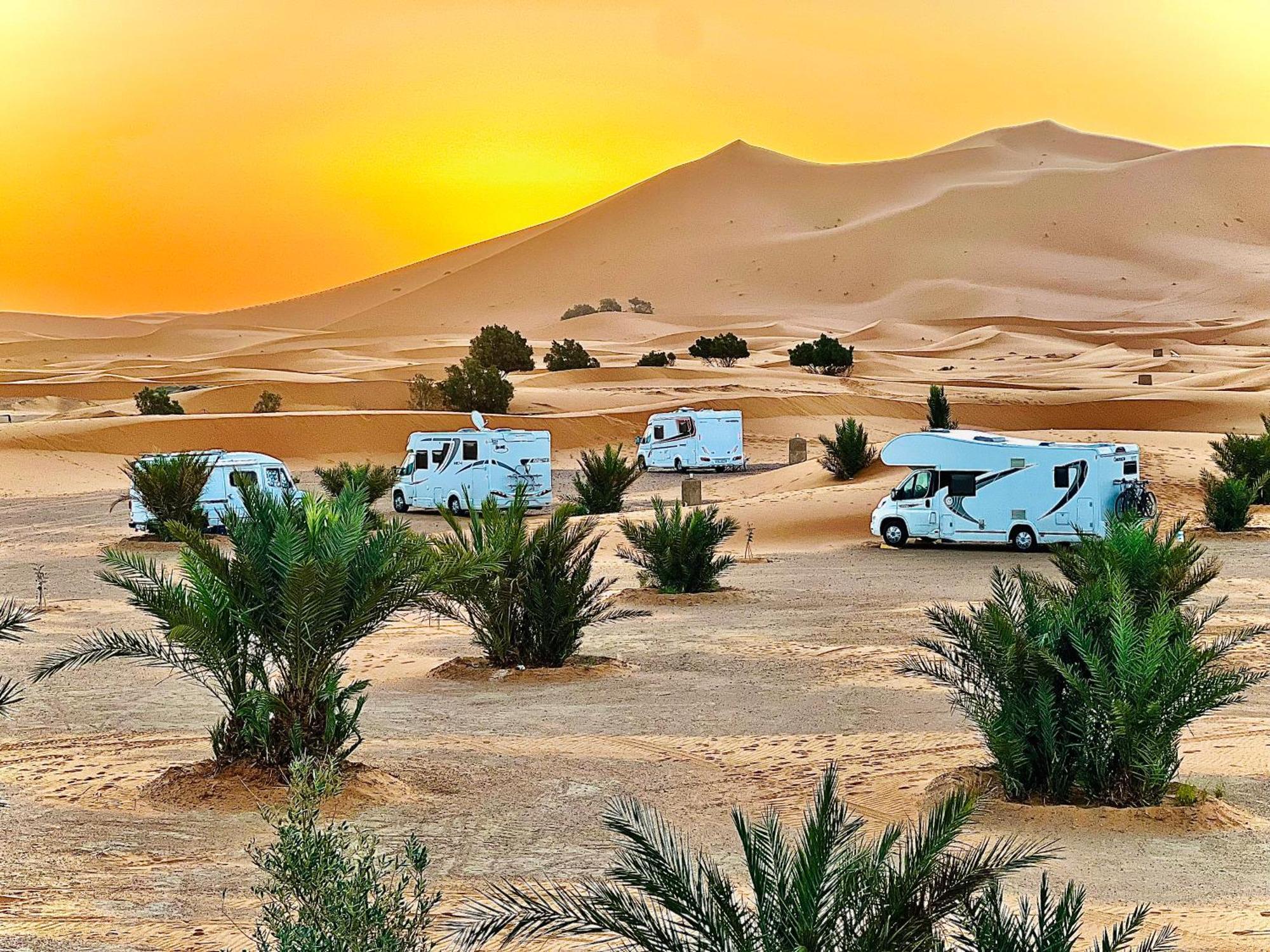 Hotel Camping Les Roses Des Dunes & Piscine Merzouga Luaran gambar