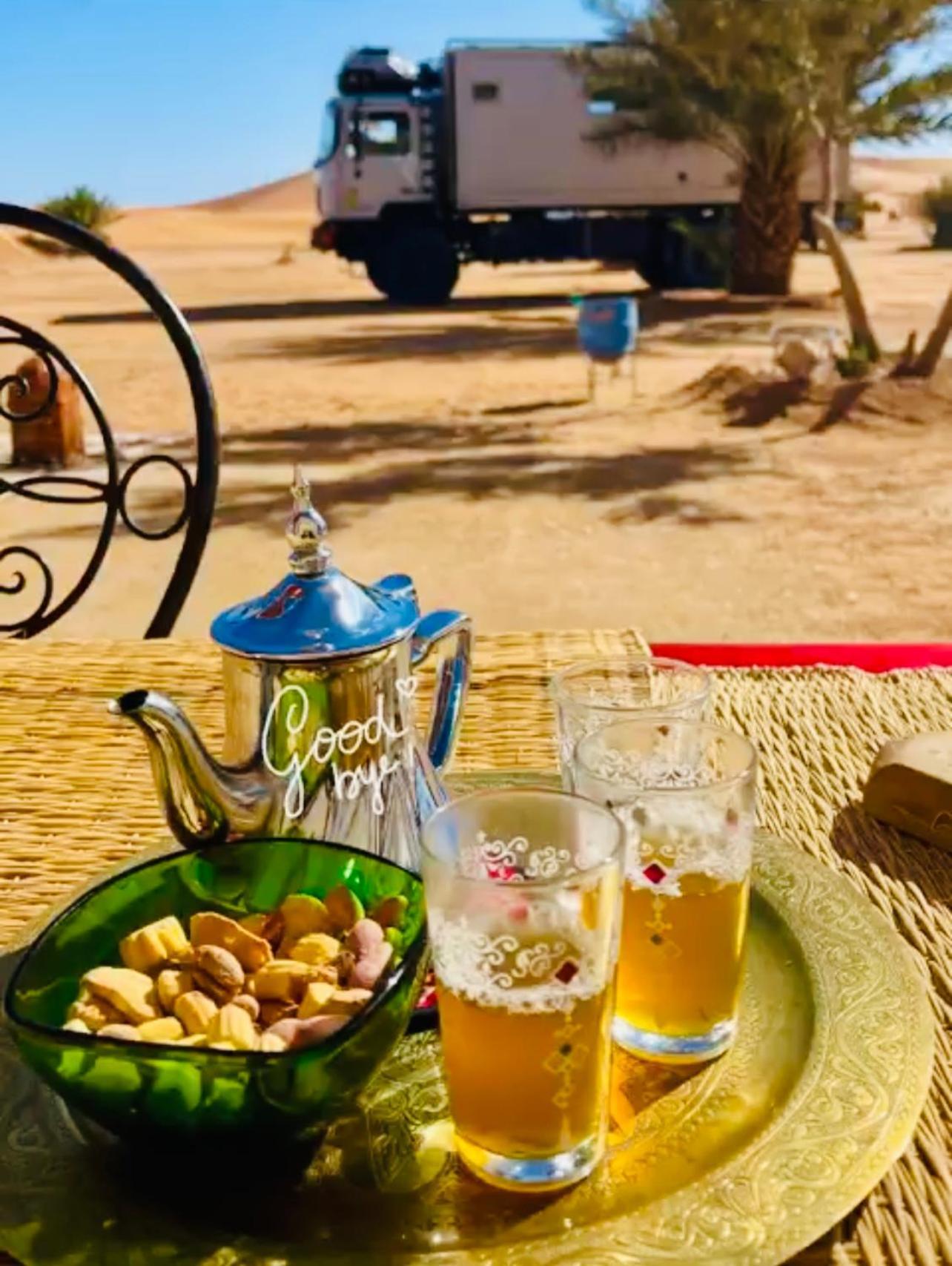 Hotel Camping Les Roses Des Dunes & Piscine Merzouga Luaran gambar