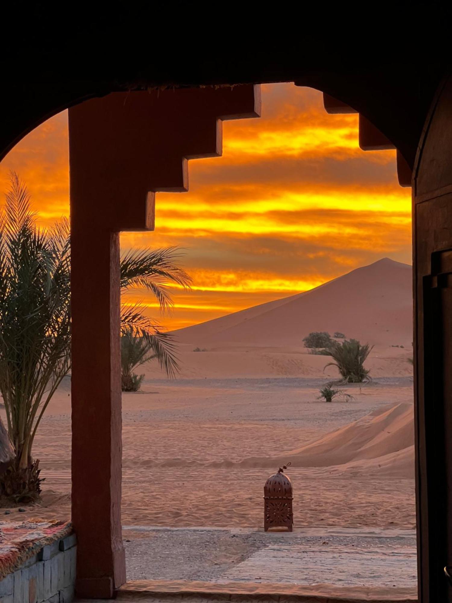 Hotel Camping Les Roses Des Dunes & Piscine Merzouga Luaran gambar