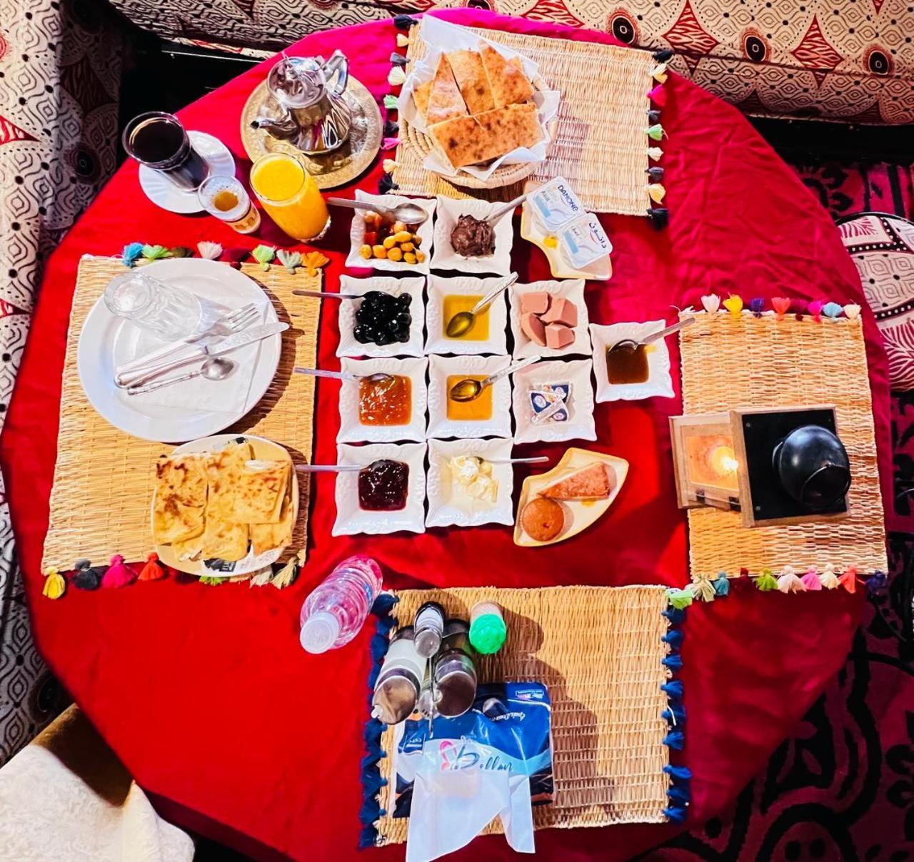 Hotel Camping Les Roses Des Dunes & Piscine Merzouga Luaran gambar
