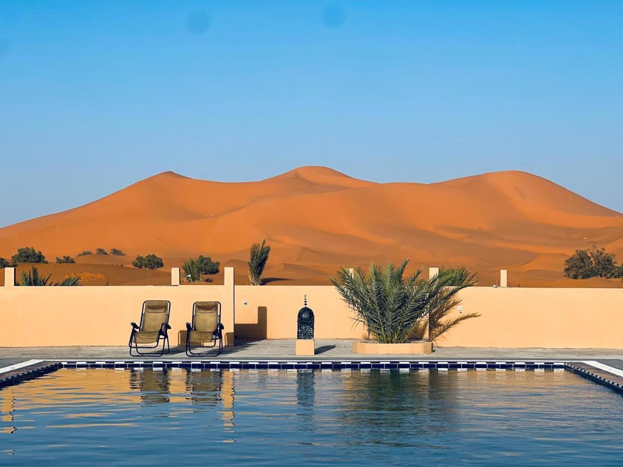 Hotel Camping Les Roses Des Dunes & Piscine Merzouga Luaran gambar